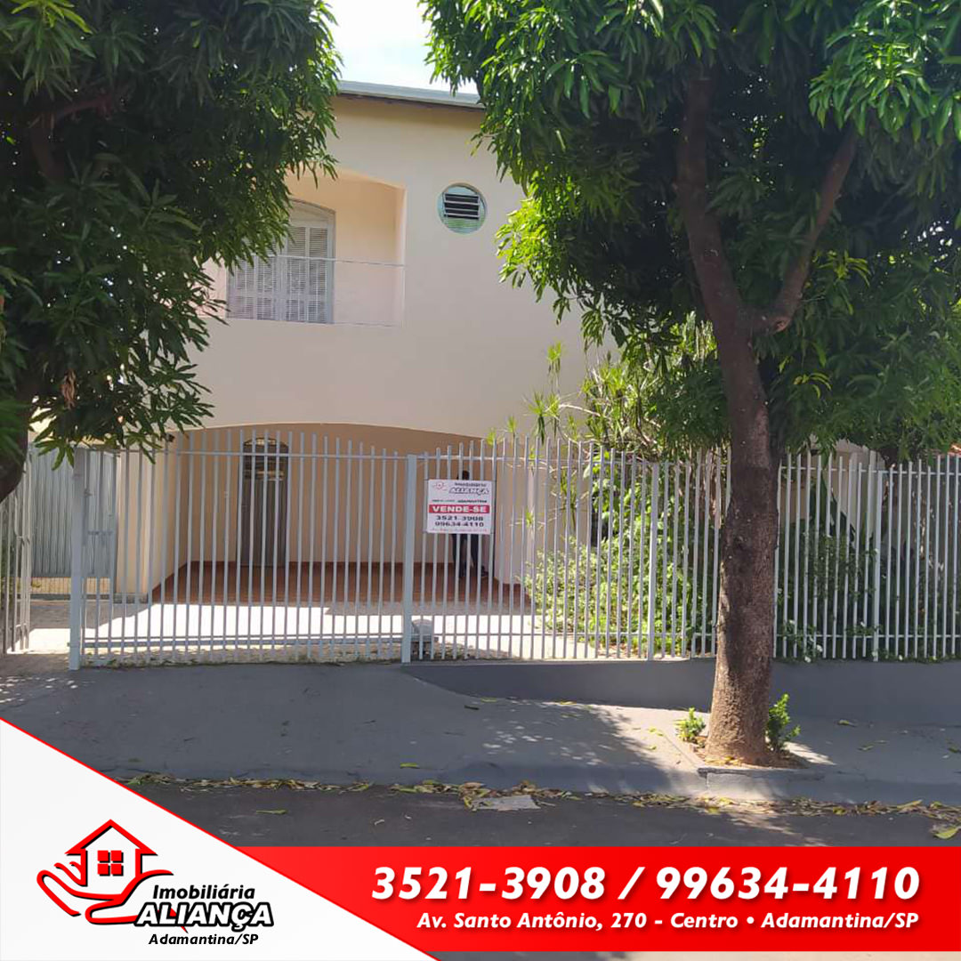 Casa com 2 Quartos e 1 Suíte à Venda no Centro em Adamantina